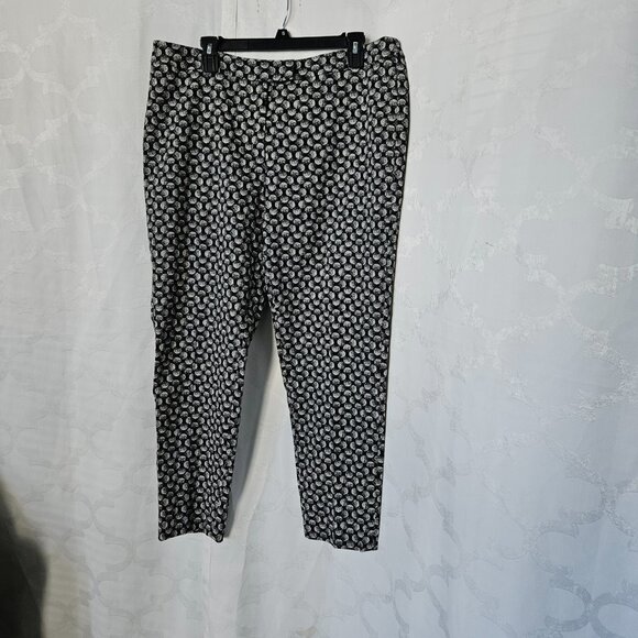 **Anne Klein Vintage-Inspired Black and Cream Patterned Pants** - Picture 1 of 10